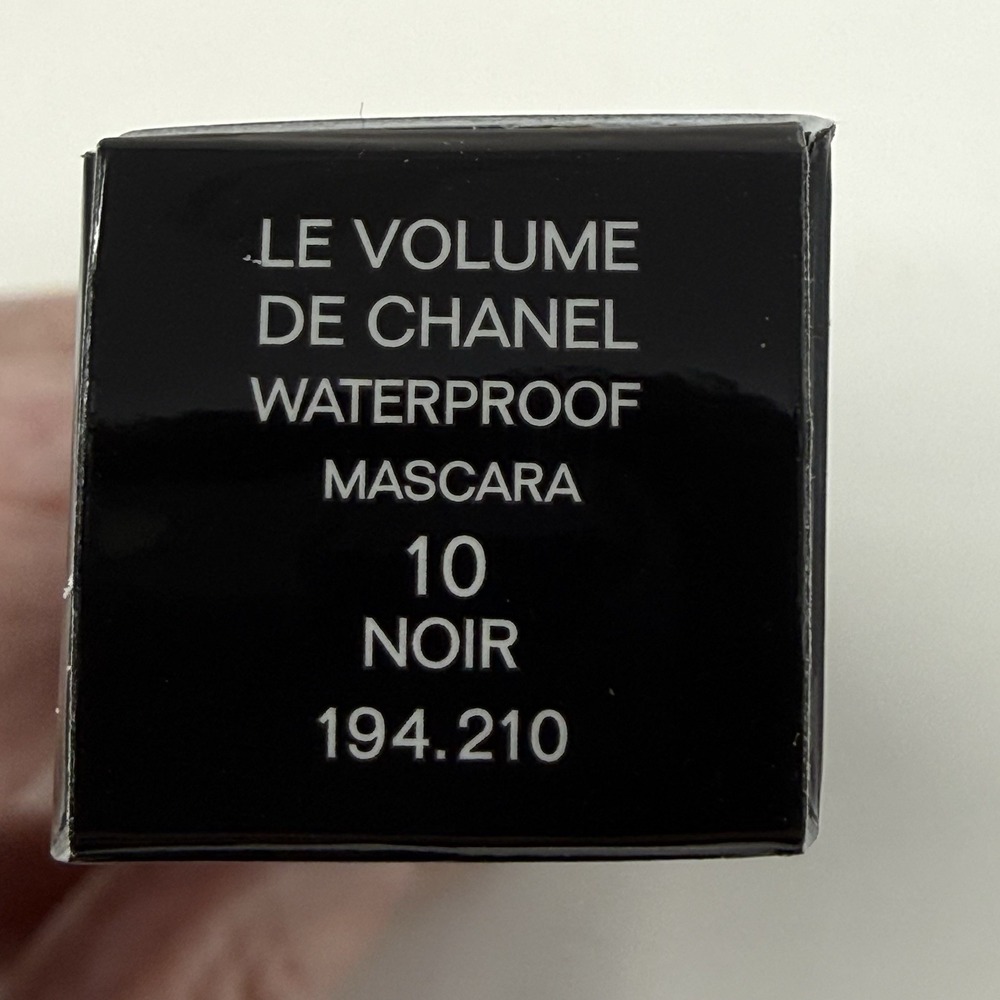 Chanel Le Volume De Chanel Mascara 10 NOIR - Picture 3 of 3